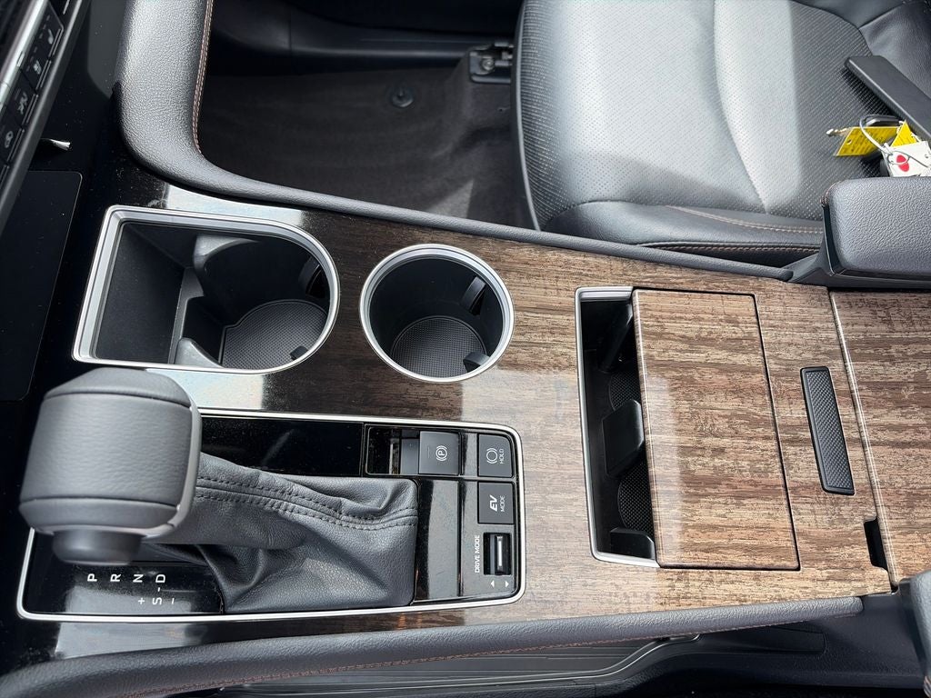 2025 Toyota Sienna Platinum 7 Passenger