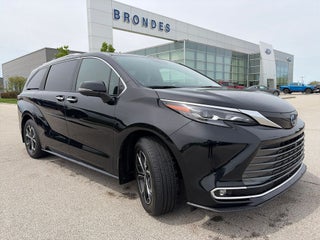 2025 Toyota Sienna Platinum 7 Passenger