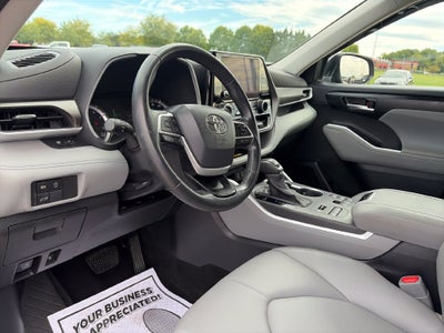 2023 Toyota Highlander XLE