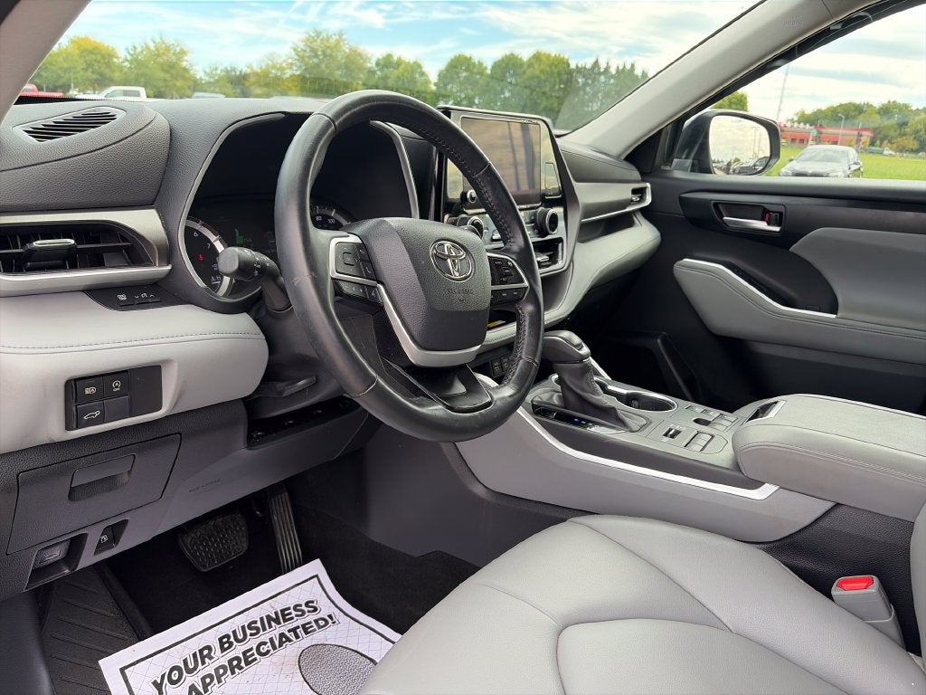 2023 Toyota Highlander XLE