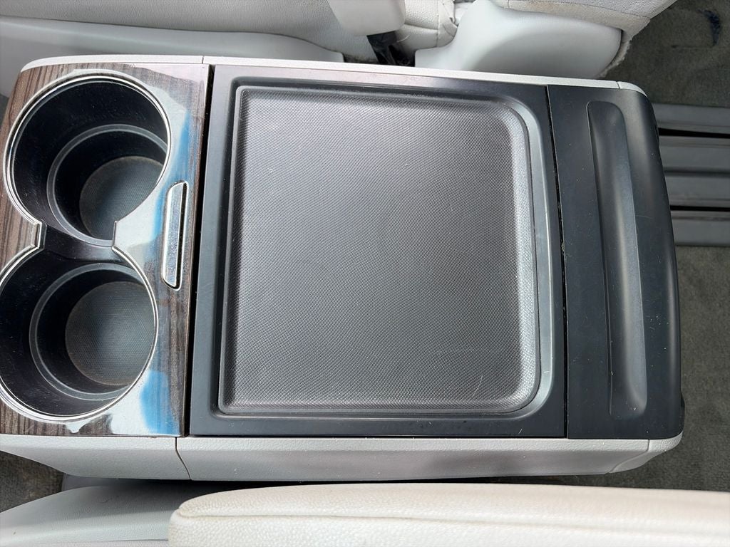 2015 Toyota Sienna XLE 8 Passenger