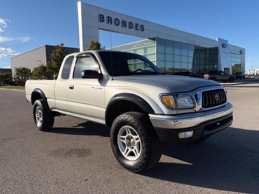 2003 Toyota Tacoma Base