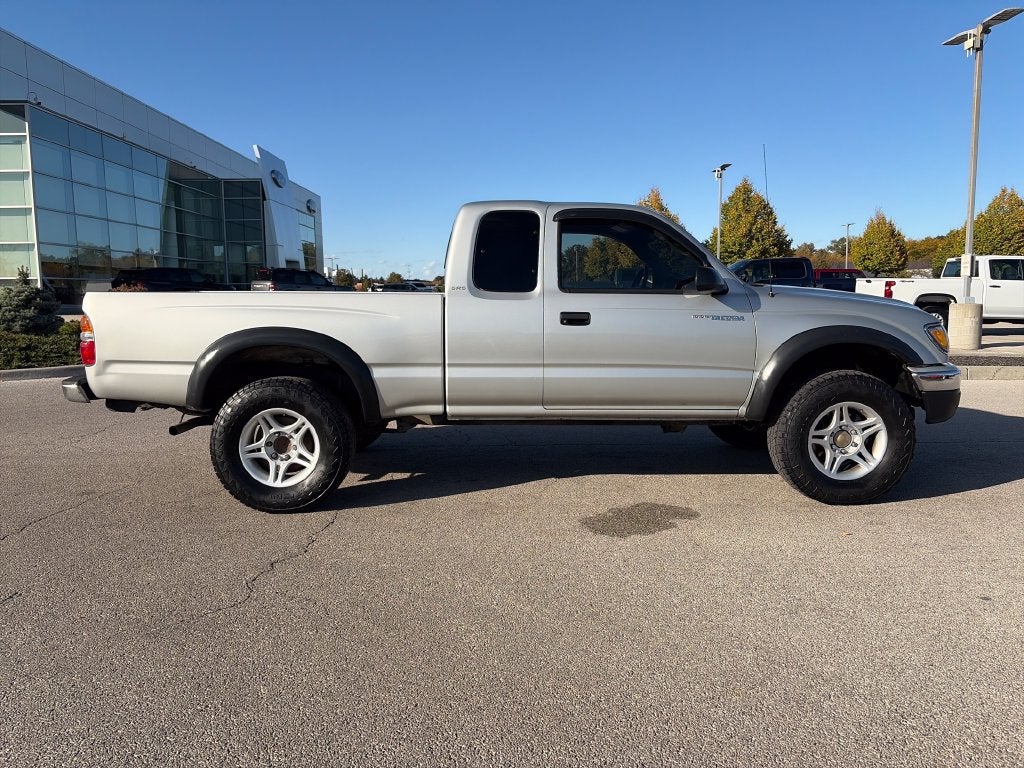 2003 Toyota Tacoma Base