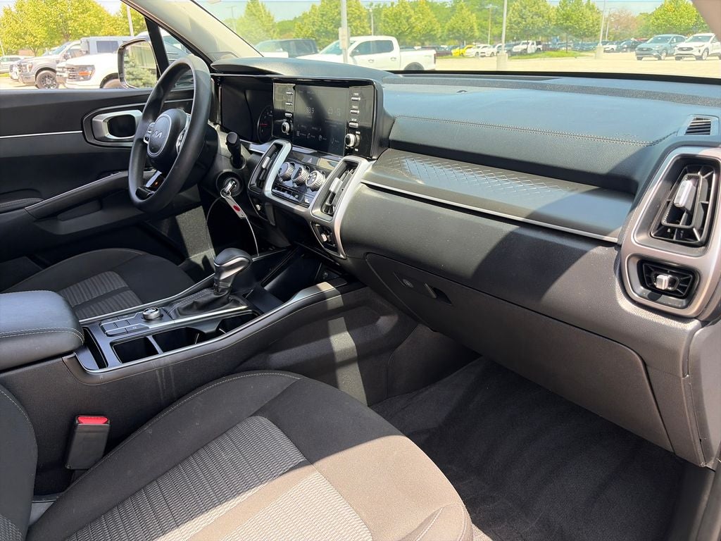 2022 Kia Sorento LX