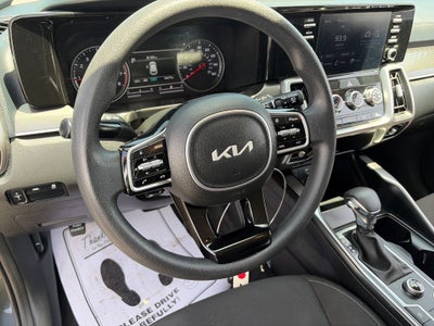 2022 Kia Sorento LX