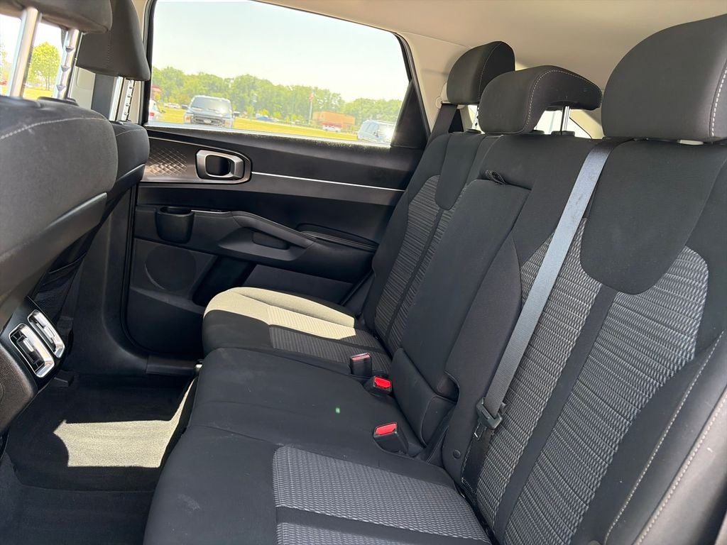 2022 Kia Sorento LX