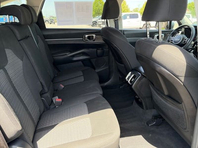 2022 Kia Sorento LX