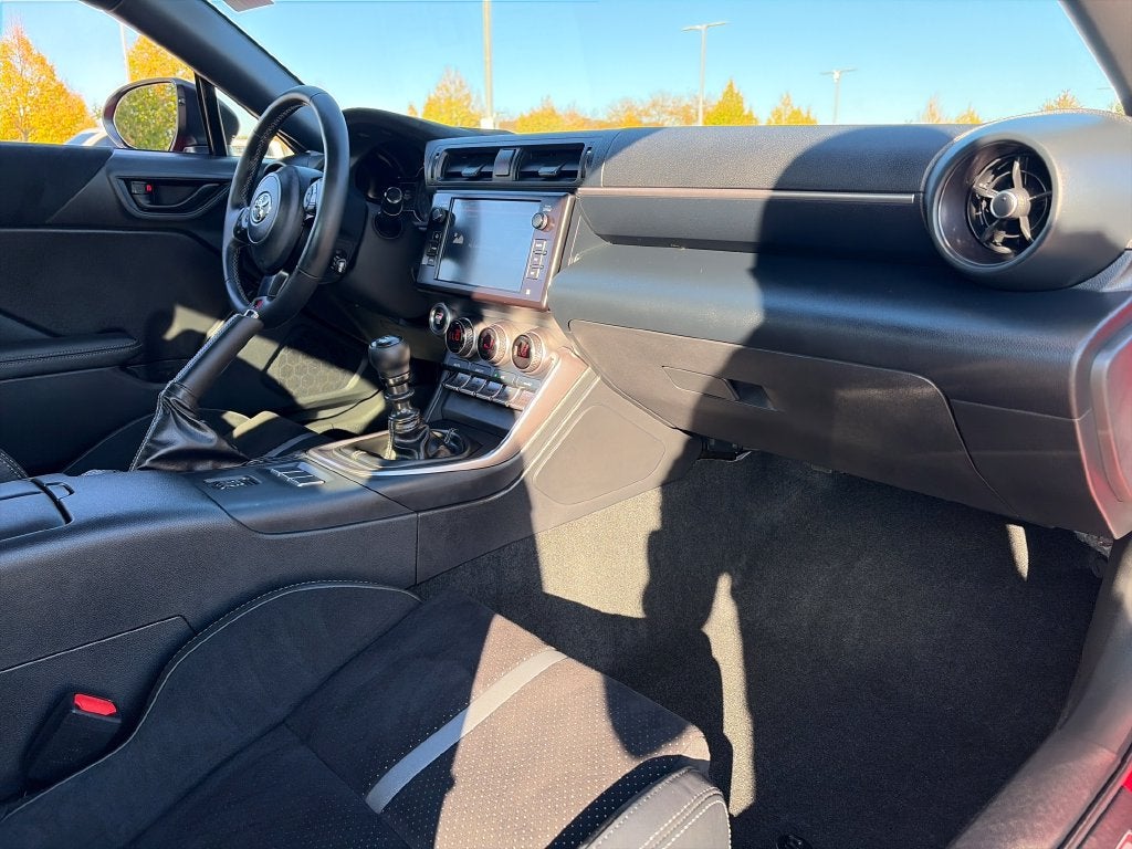 2025 Toyota GR86 Premium