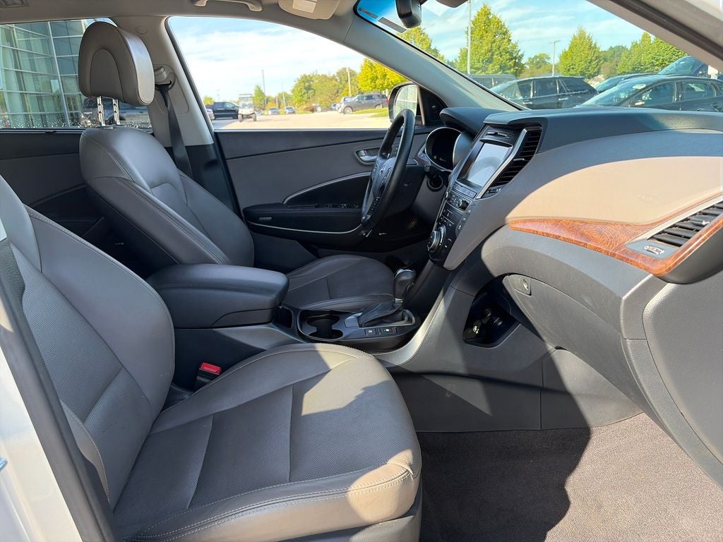 2017 Hyundai Santa Fe SE Ultimate