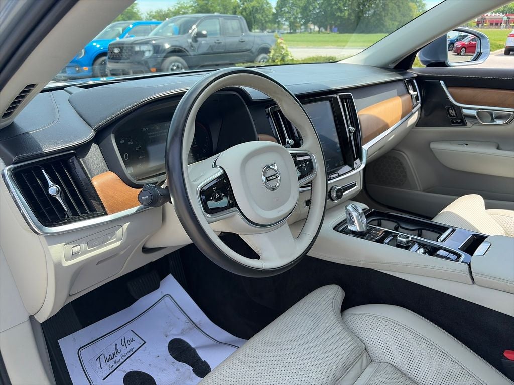 2019 Volvo S90 Hybrid T8 Inscription