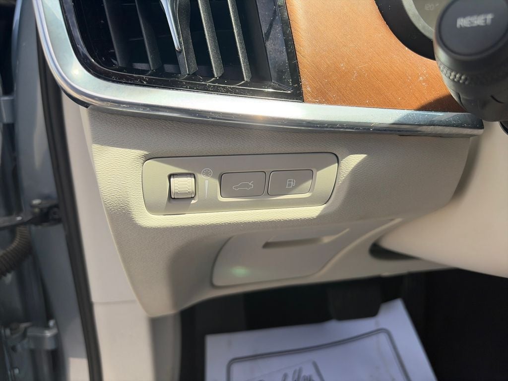 2019 Volvo S90 Hybrid T8 Inscription