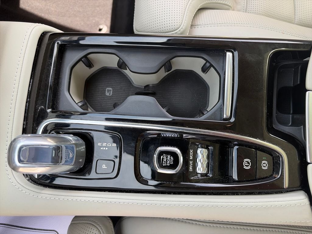 2019 Volvo S90 Hybrid T8 Inscription
