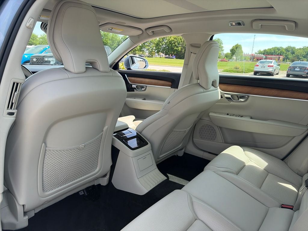 2019 Volvo S90 Hybrid T8 Inscription