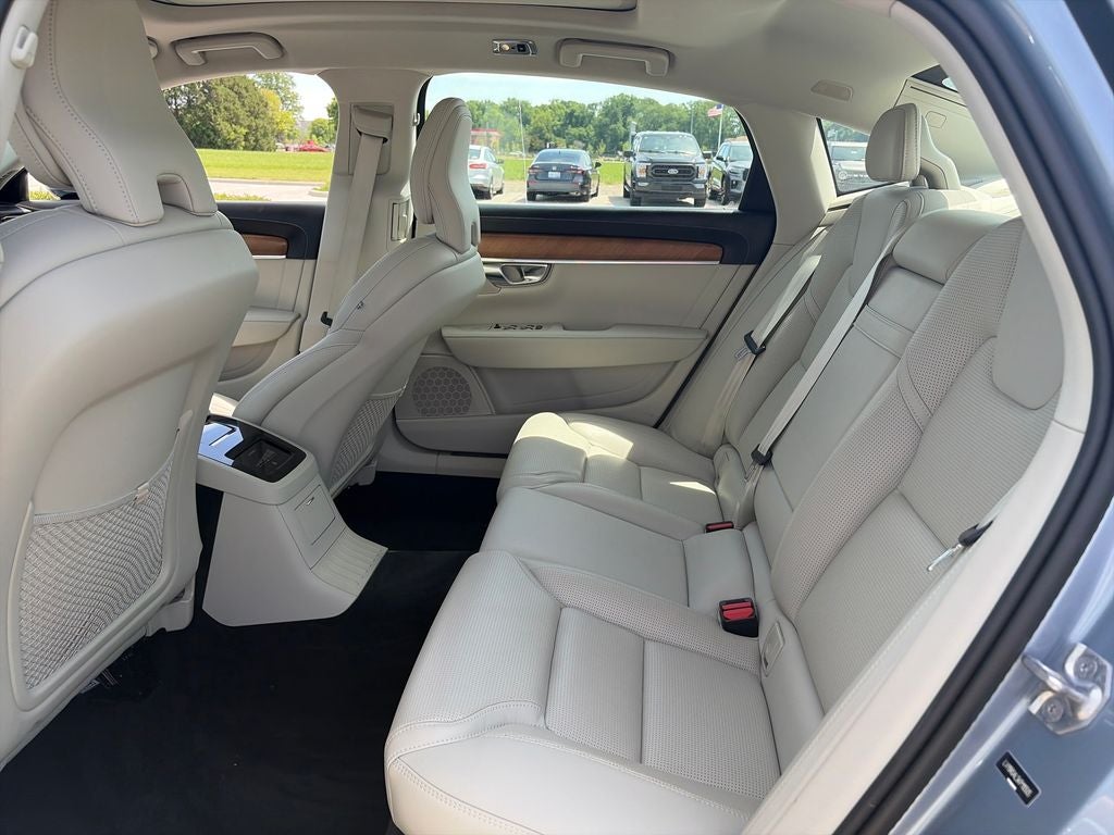 2019 Volvo S90 Hybrid T8 Inscription