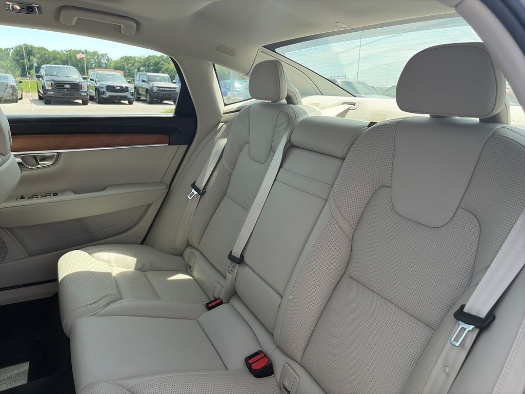 2019 Volvo S90 Hybrid T8 Inscription