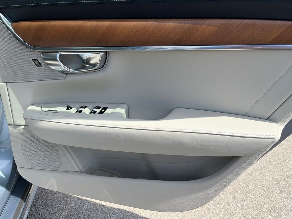 2019 Volvo S90 Hybrid T8 Inscription
