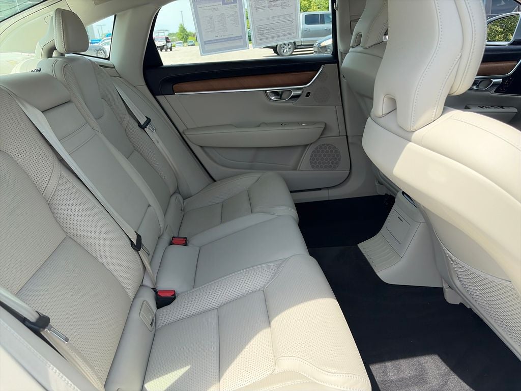2019 Volvo S90 Hybrid T8 Inscription